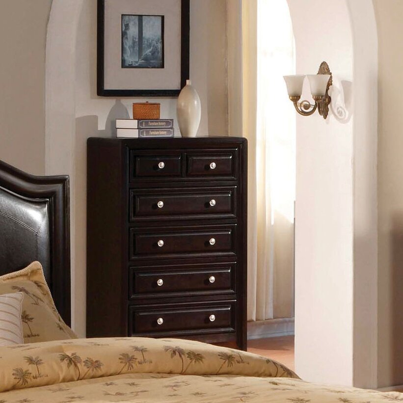 Hokku Designs Winsor 5 - Drawer Dresser